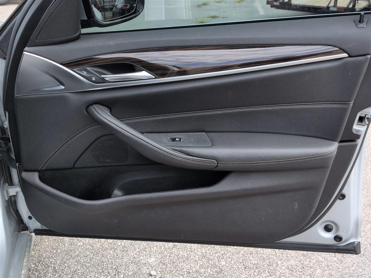 BMW 5 Series  2018