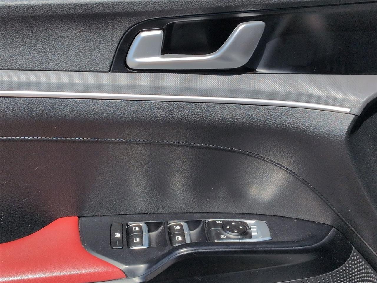 Kia K5  2023