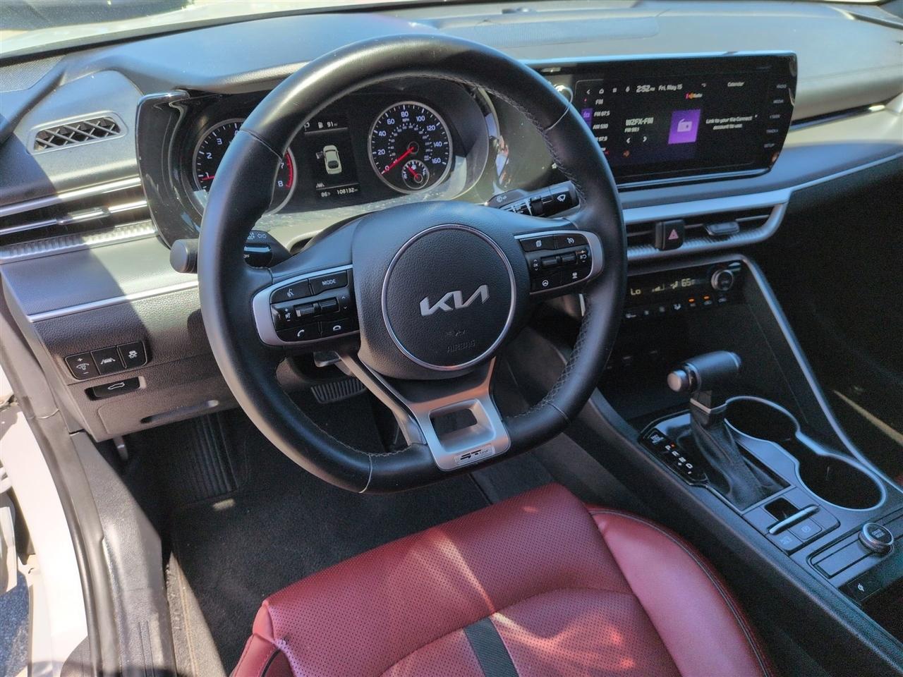 Kia K5  2023