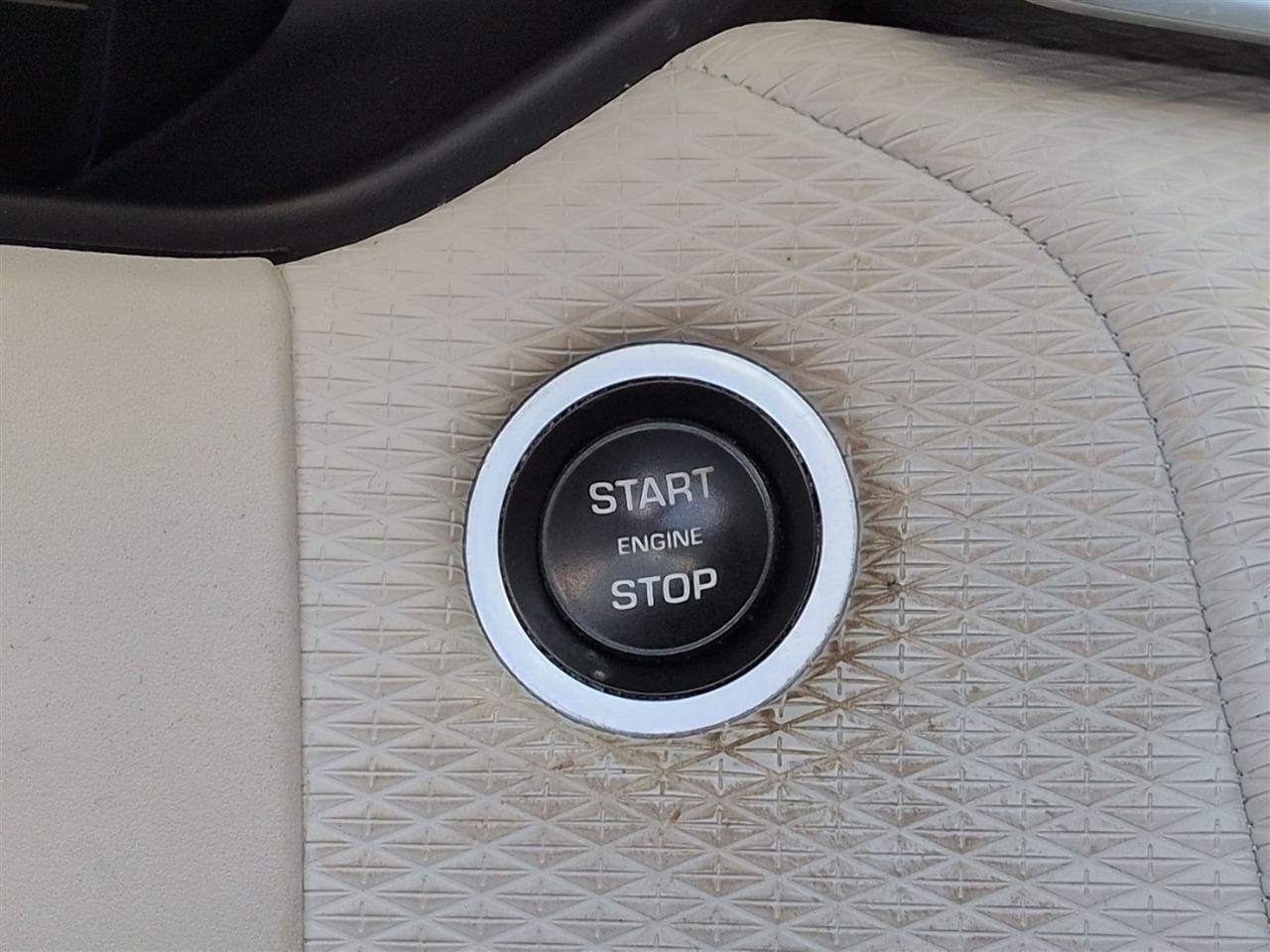 Land Rover Range Rover Velar  2019