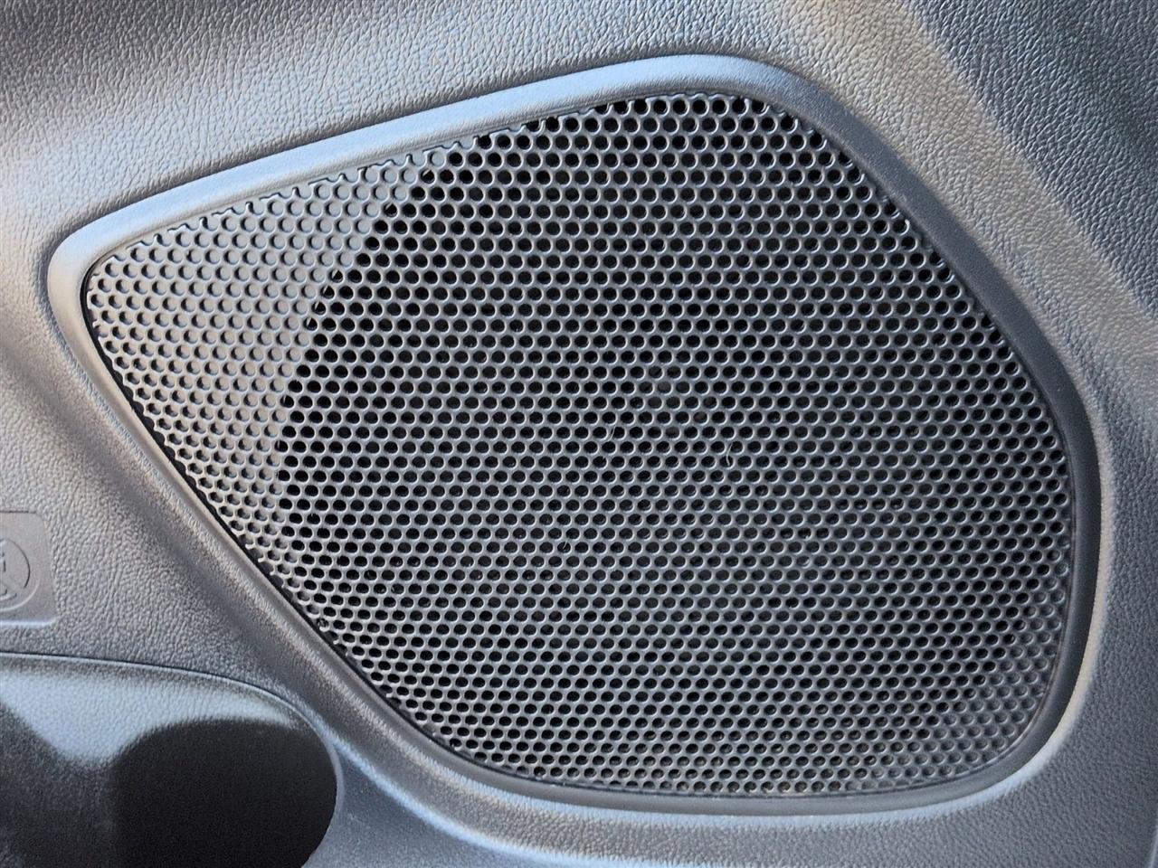 Mitsubishi Outlander Sport  2011
