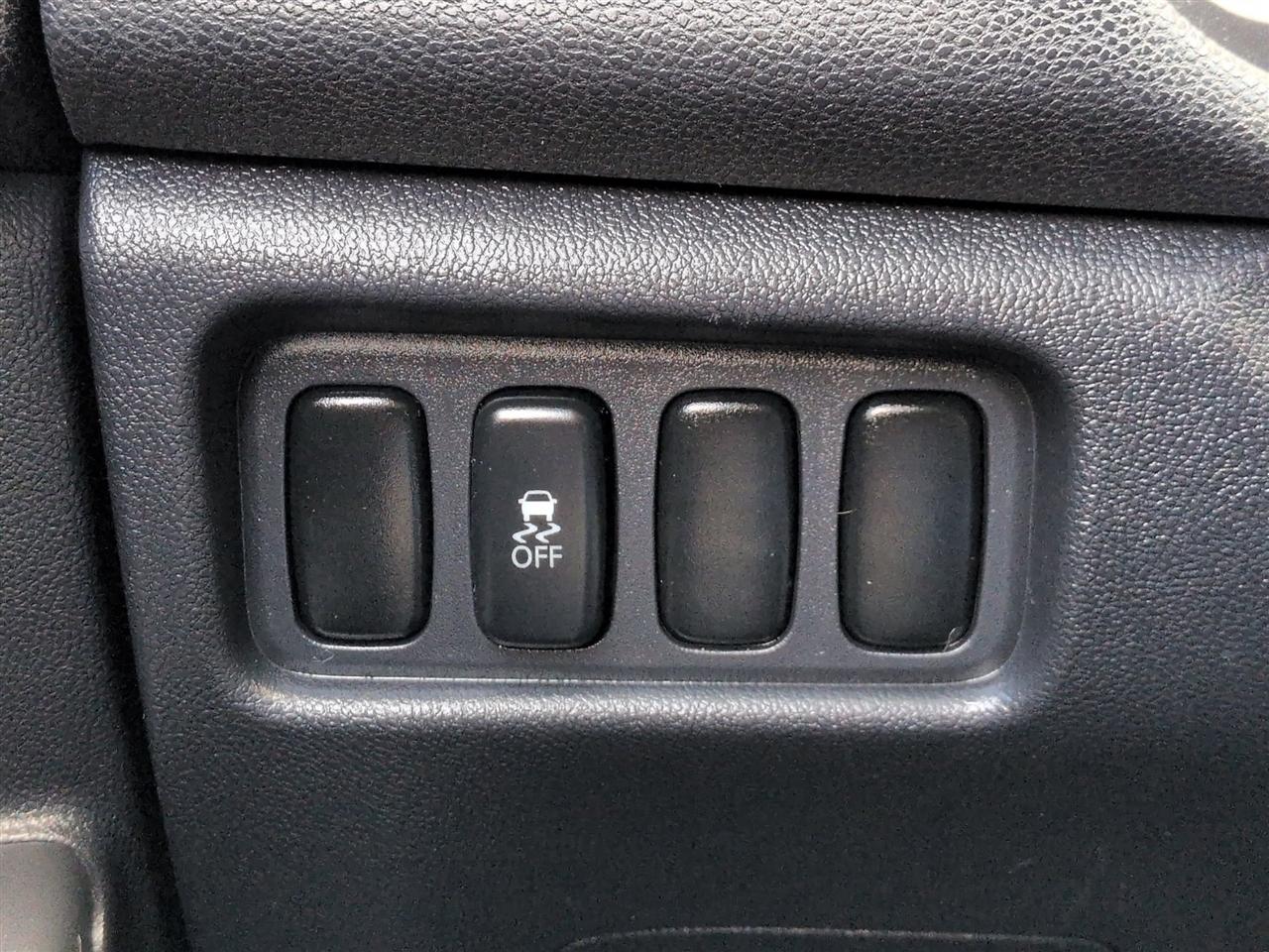 Mitsubishi Outlander Sport  2011
