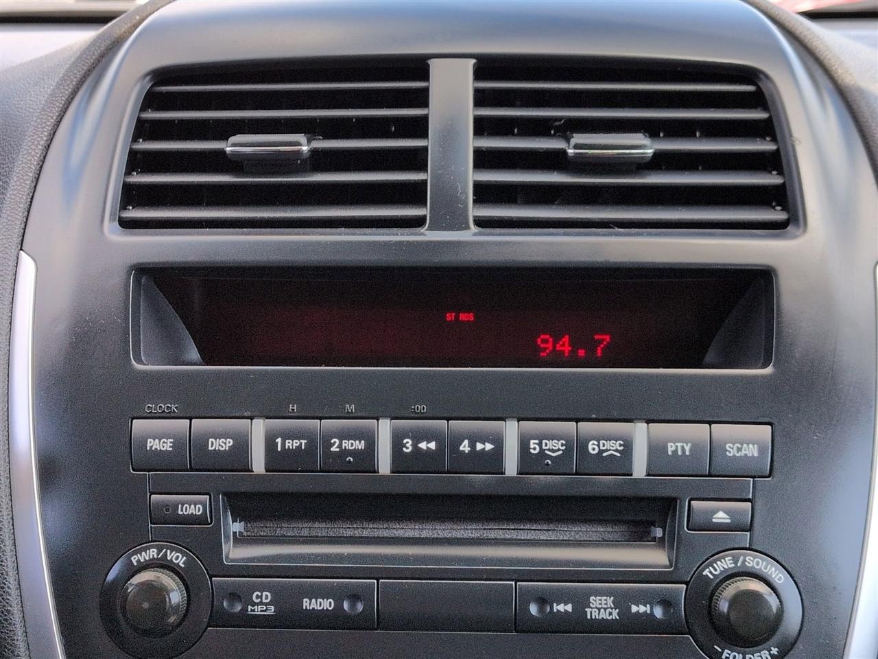 Mitsubishi Outlander Sport  2011