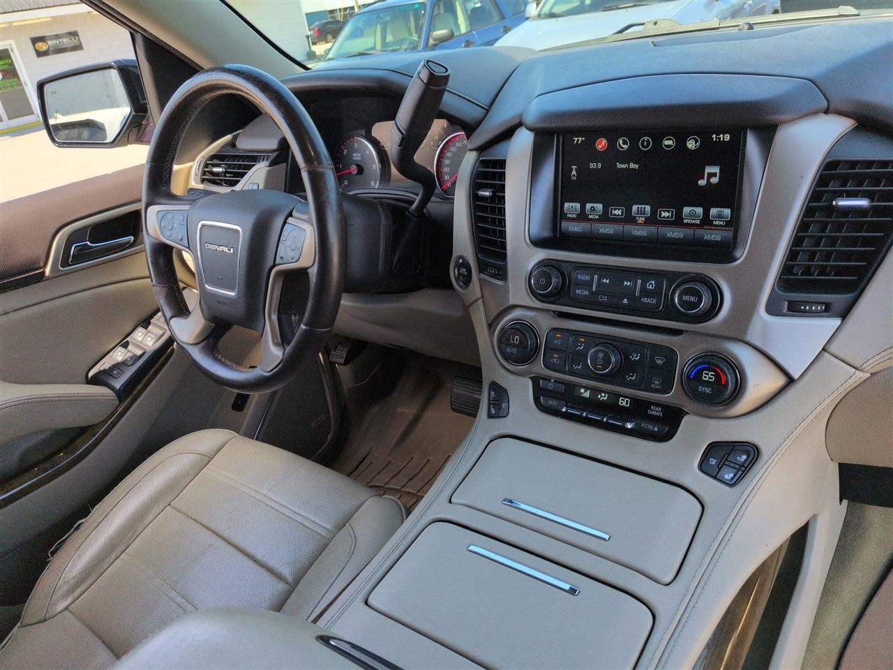 GMC Yukon XL  2016