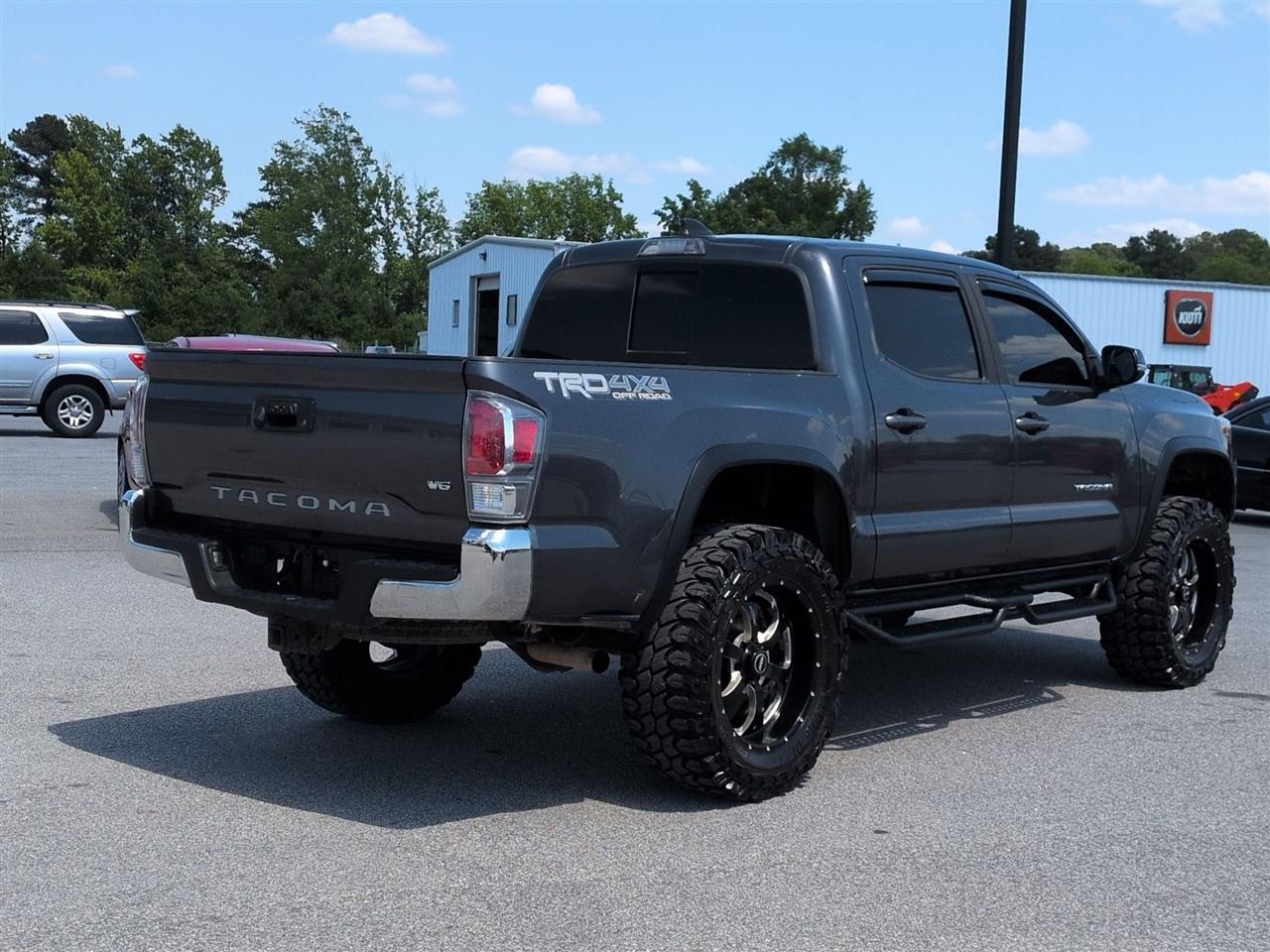 Toyota Tacoma 4WD  2020