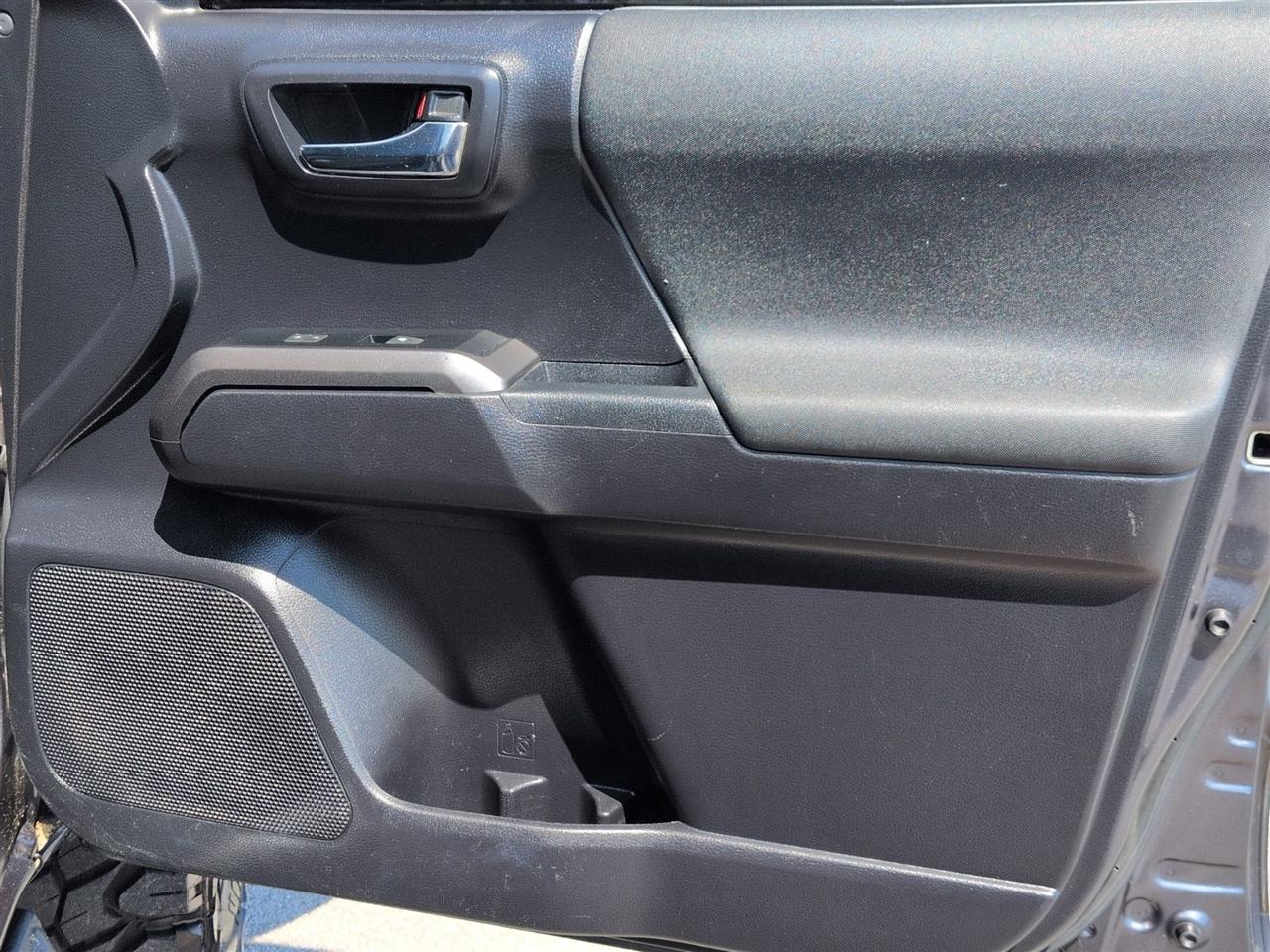 Toyota Tacoma 4WD  2020