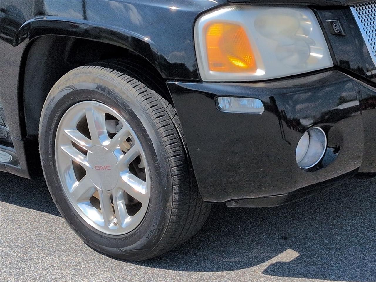 GMC Envoy Denali 2008