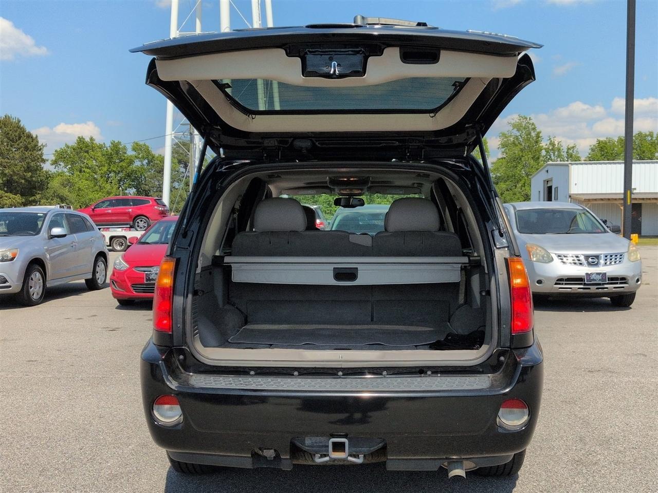 GMC Envoy Denali 2008