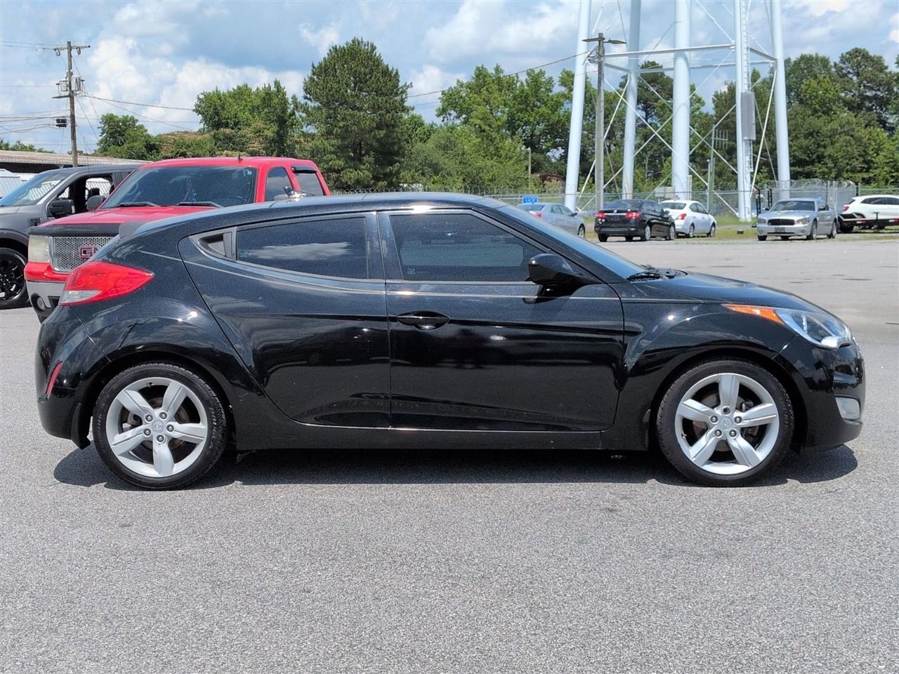 Hyundai Veloster 3dr Cpe Auto w/Gray Int 2014