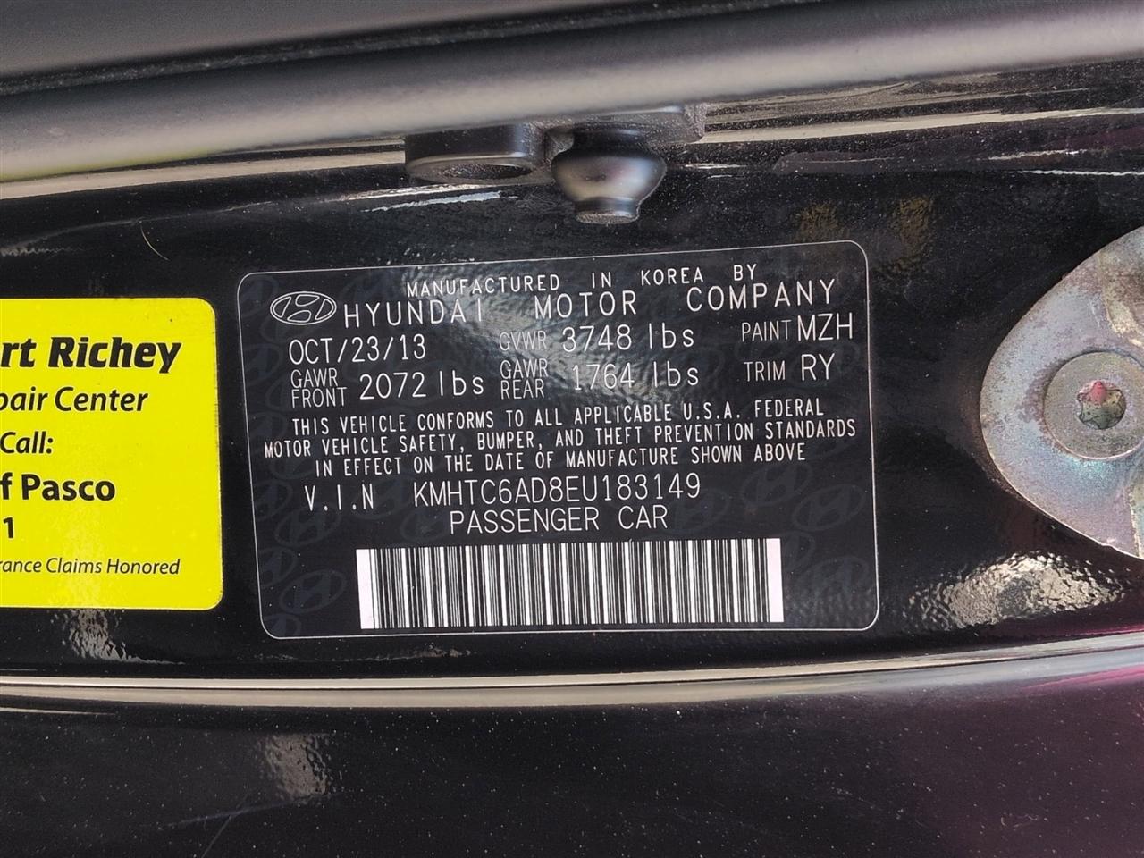Hyundai Veloster 3dr Cpe Auto w/Gray Int 2014