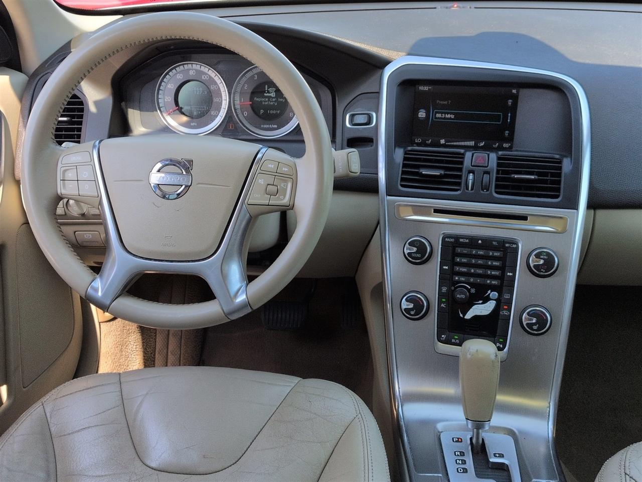 Volvo XC60 AWD 4dr 3.2L 2012