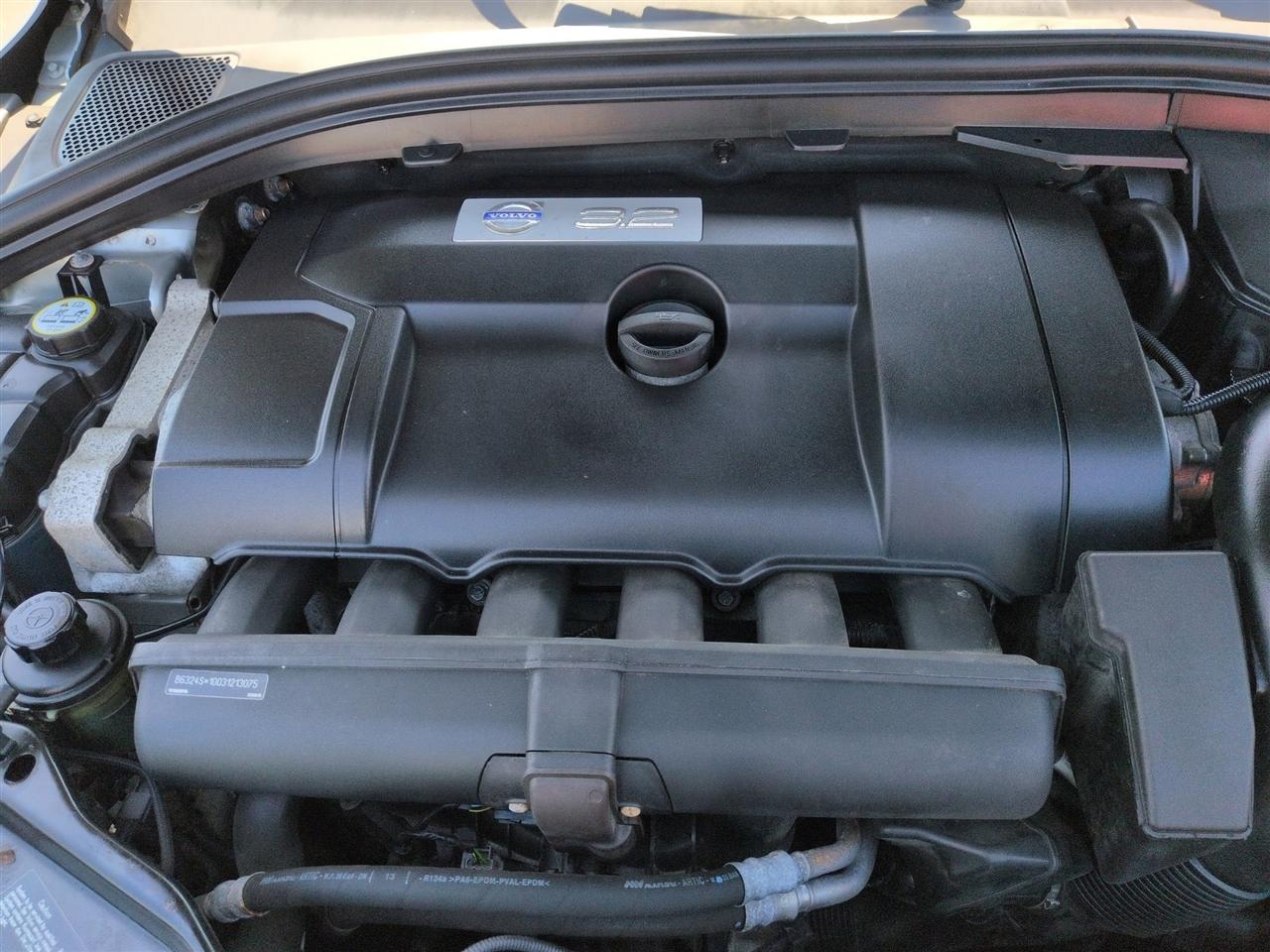 Volvo XC60 AWD 4dr 3.2L 2012