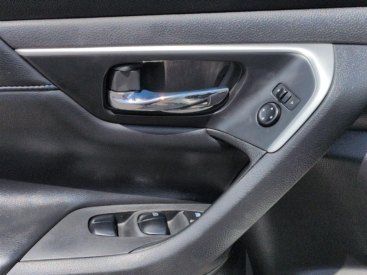 Nissan Altima  2017