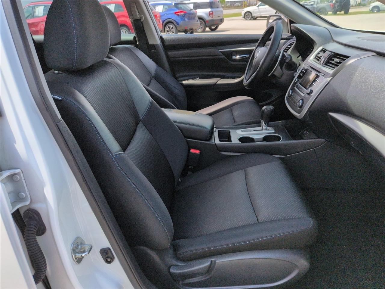 Nissan Altima  2017