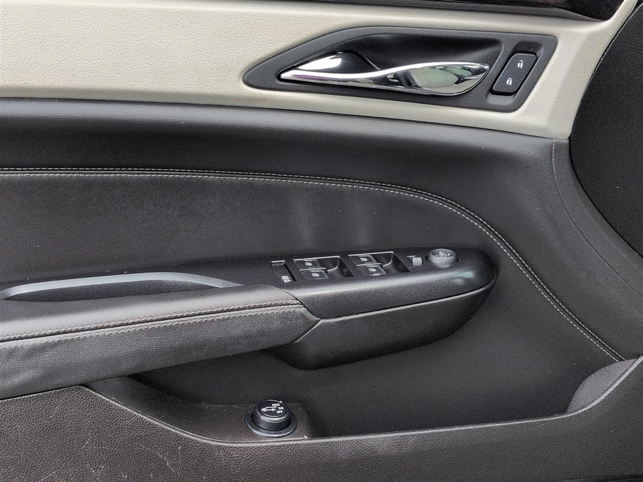 Cadillac SRX  2016