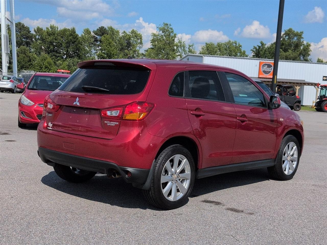 Mitsubishi Outlander Sport  2014