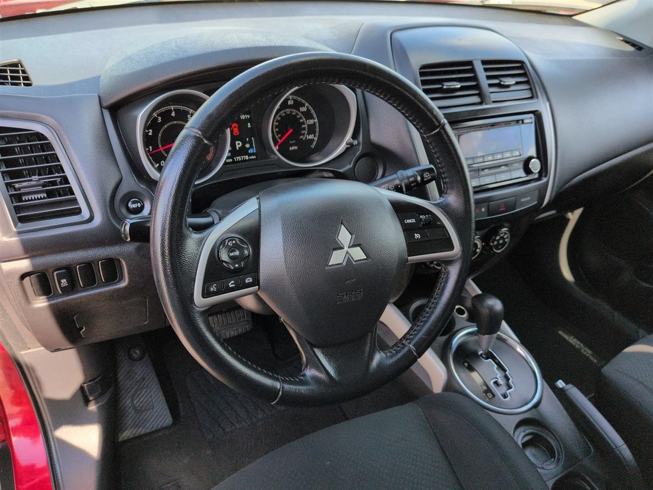 Mitsubishi Outlander Sport  2014