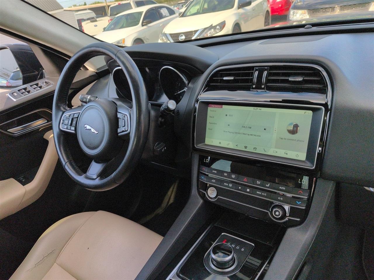 Jaguar F-Pace  2020