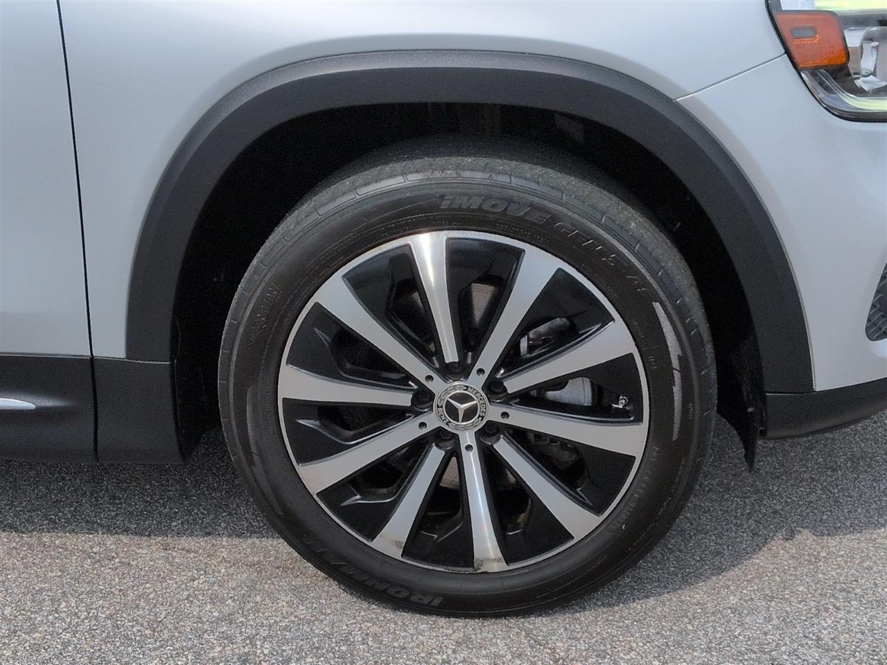 Mercedes-Benz GLB  2021
