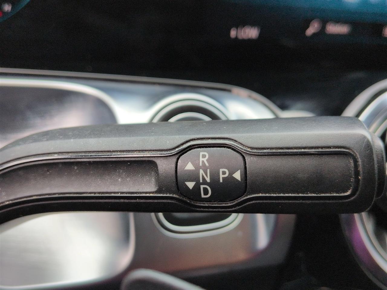 Mercedes-Benz GLB  2021