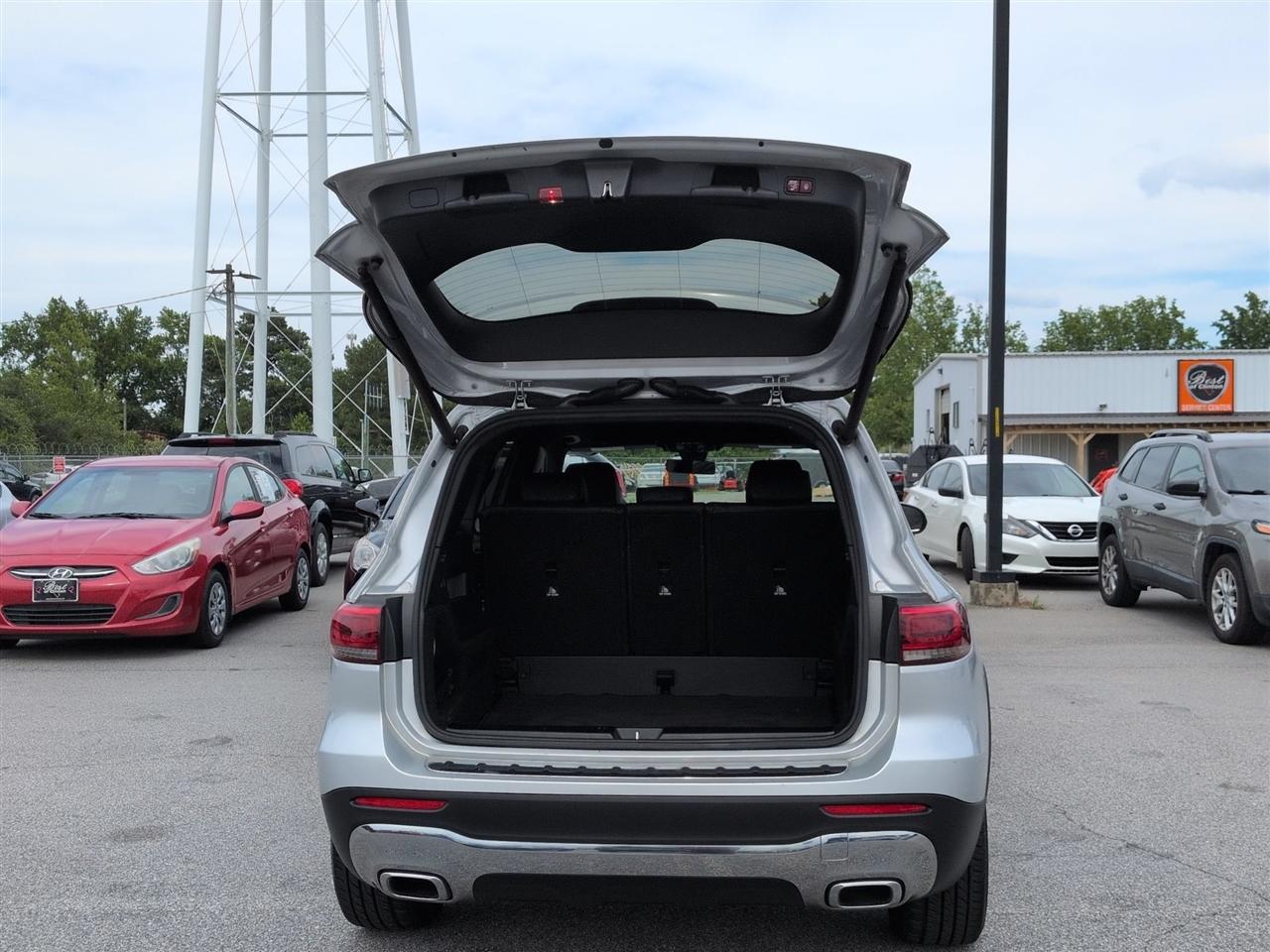 Mercedes-Benz GLB  2021