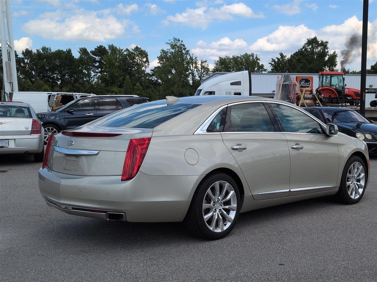 Cadillac XTS  2016