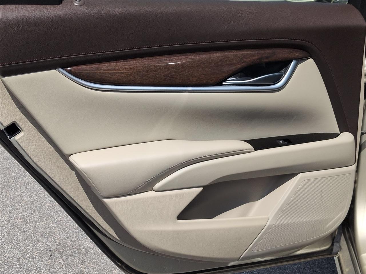 Cadillac XTS  2016
