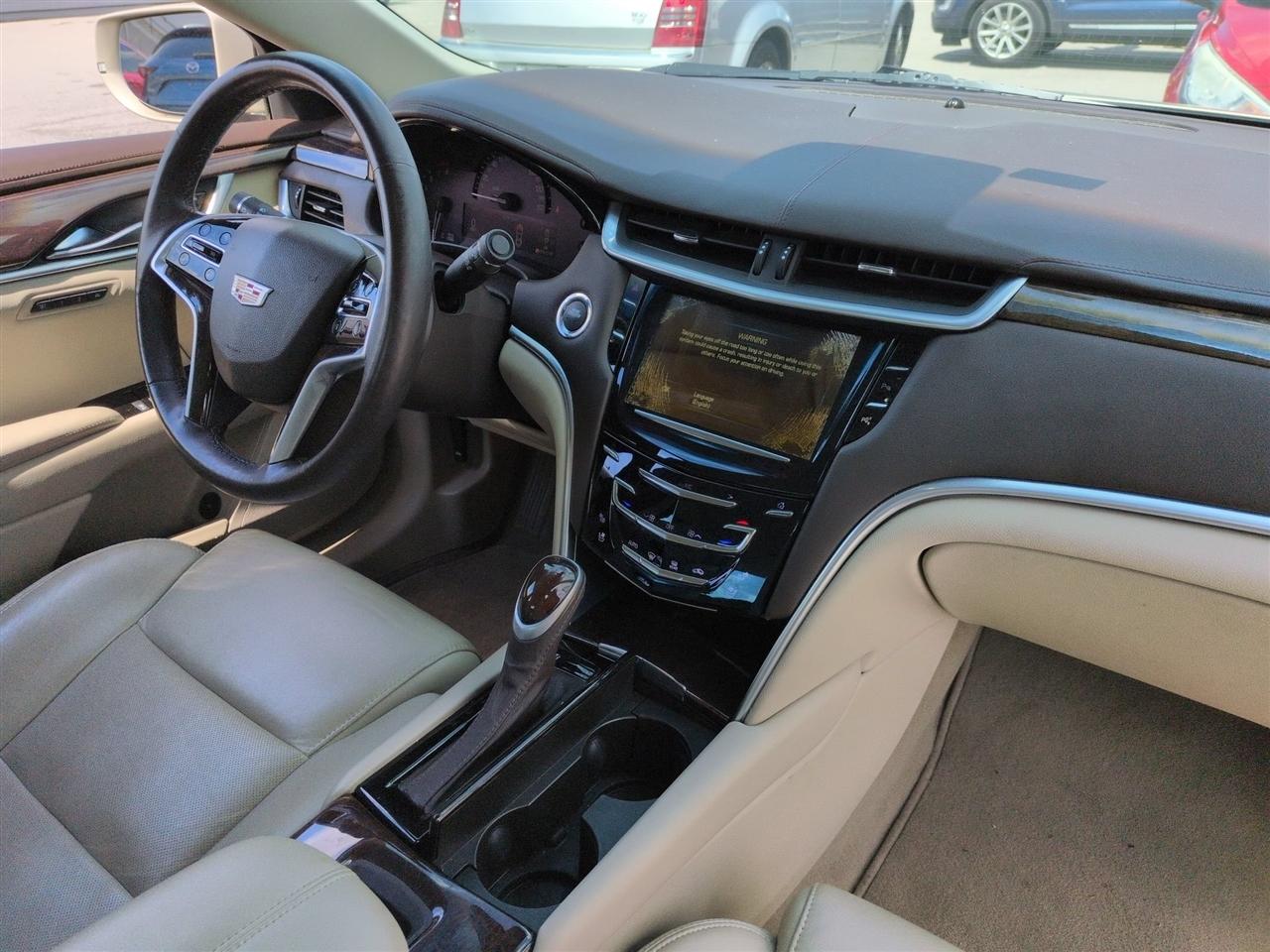 Cadillac XTS  2016