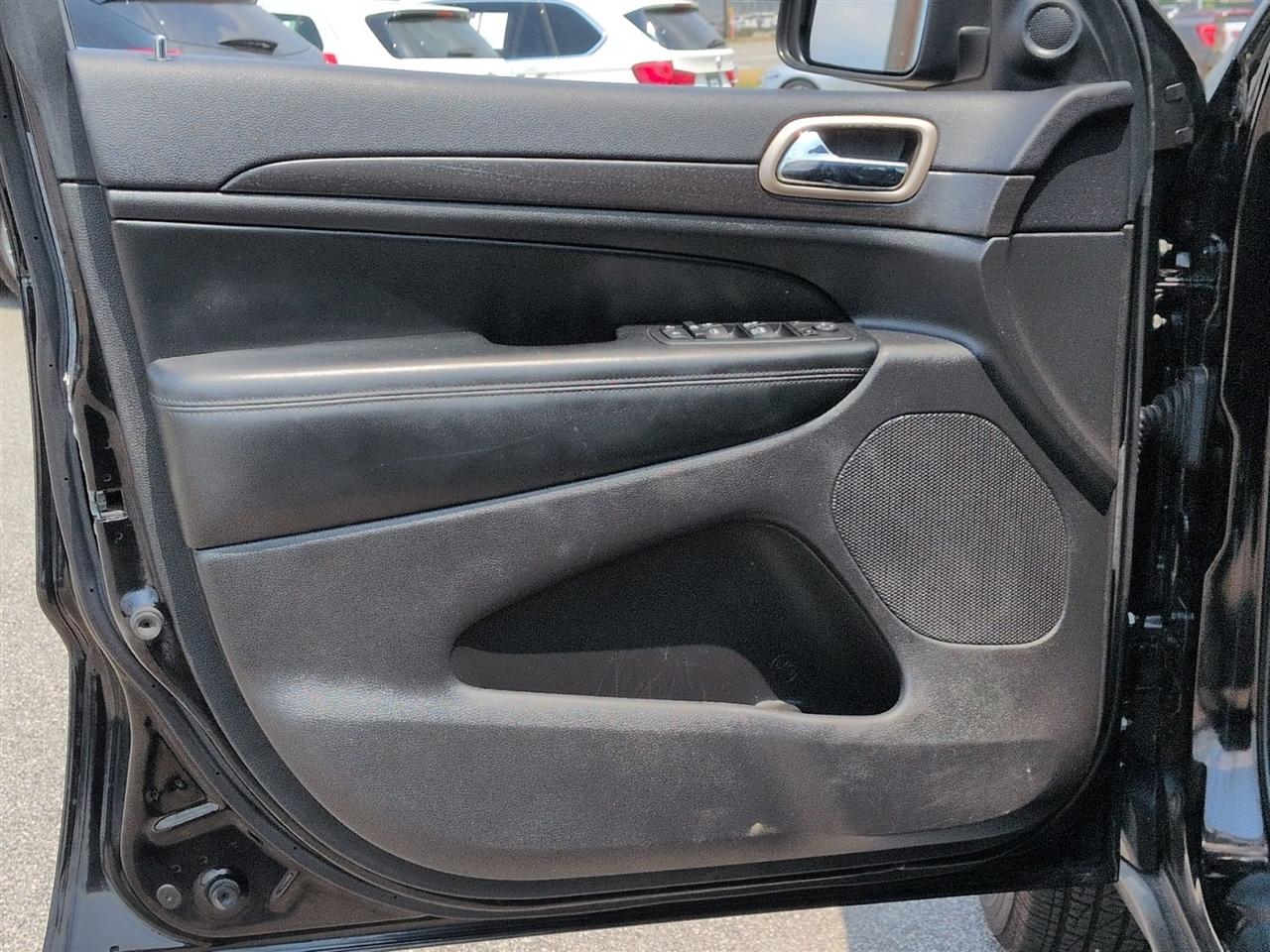 Jeep Grand Cherokee  2017