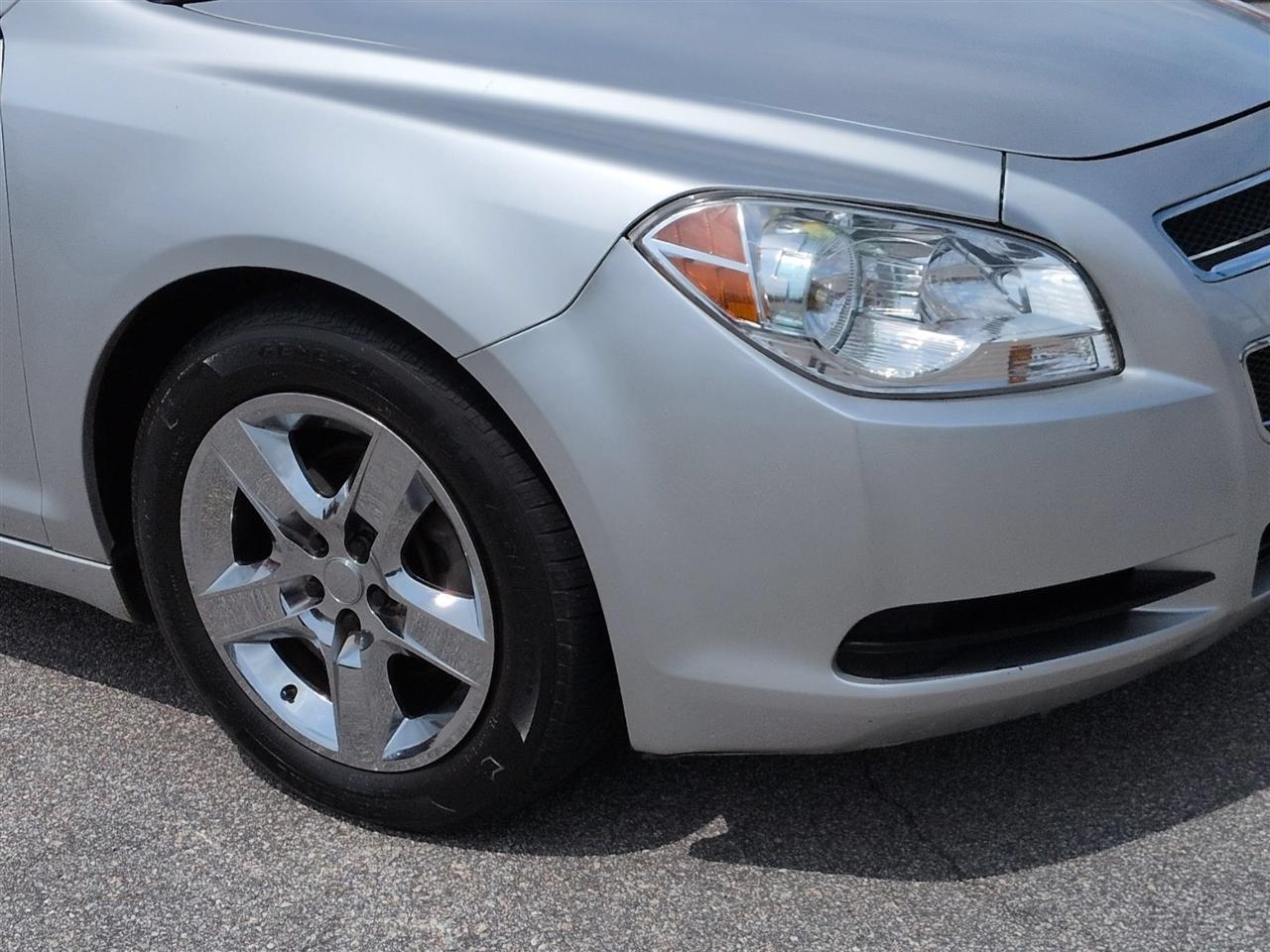 Chevrolet Malibu  2011