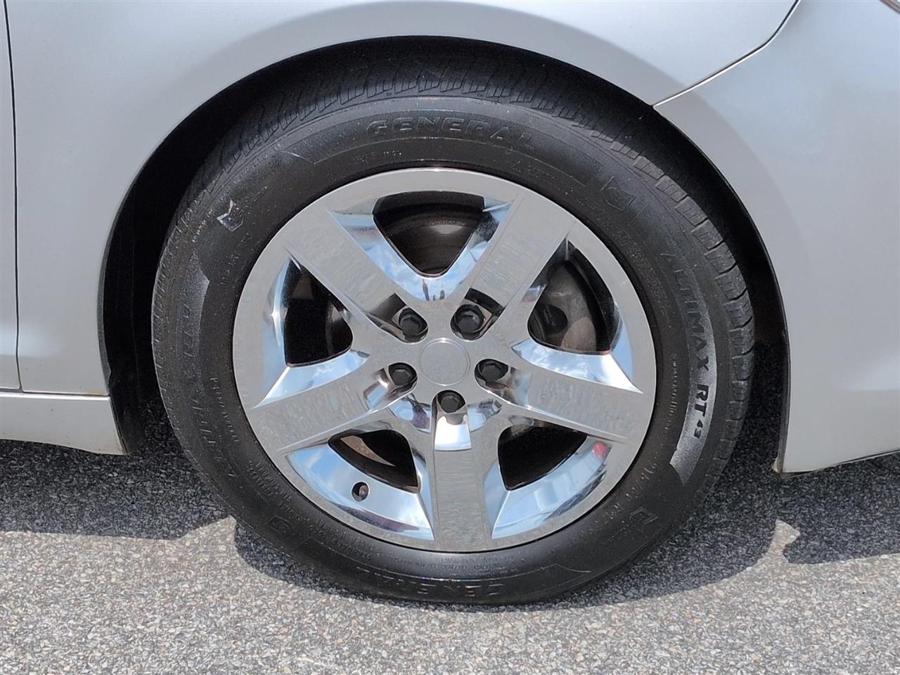 Chevrolet Malibu  2011
