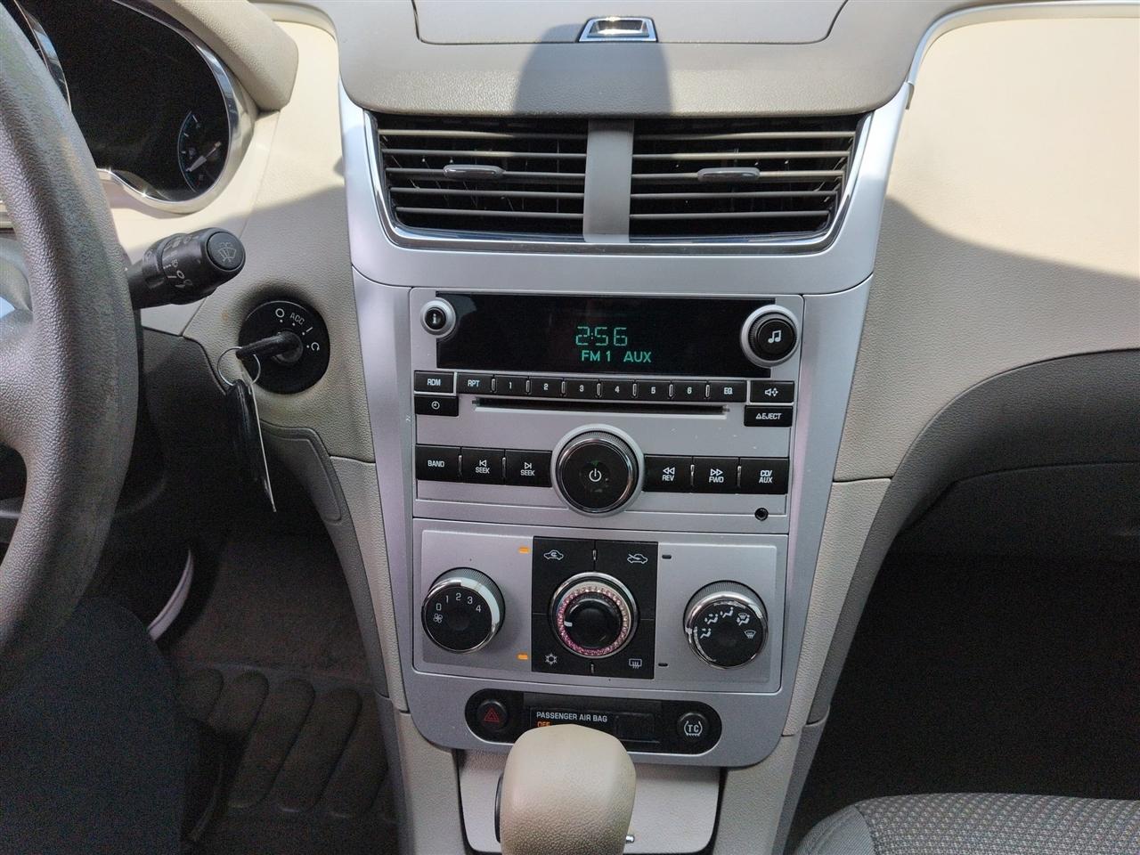 Chevrolet Malibu  2011