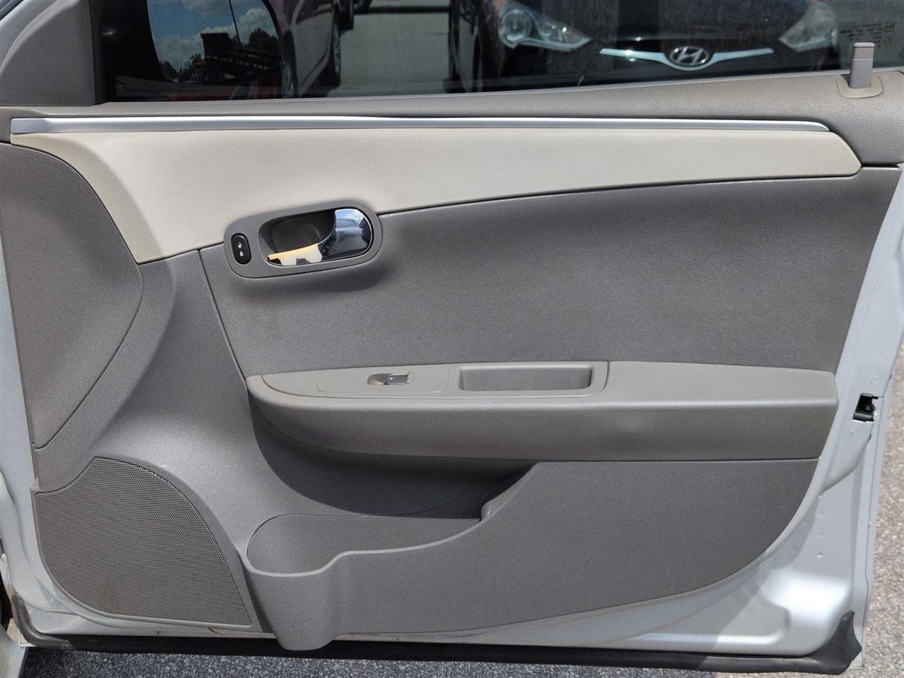 Chevrolet Malibu  2011