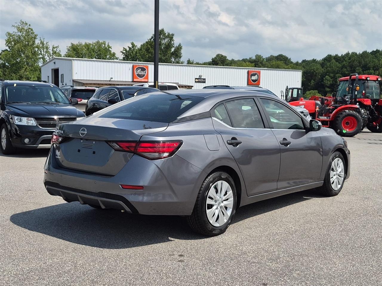 Nissan Sentra S 2024