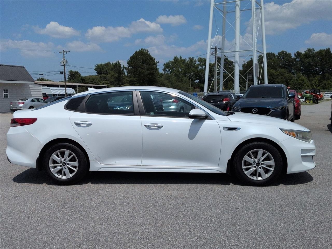 Kia Optima  2017