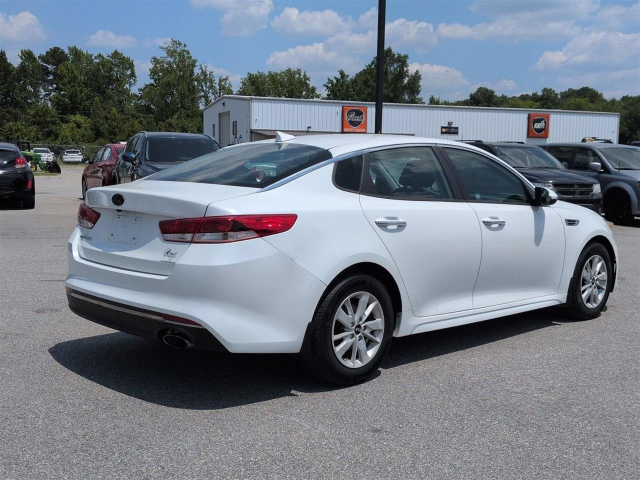 Kia Optima  2017