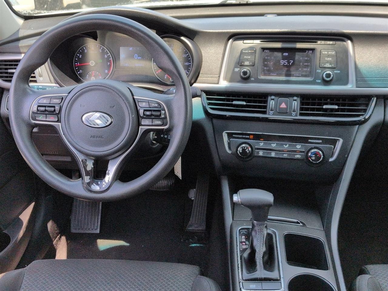 Kia Optima  2017