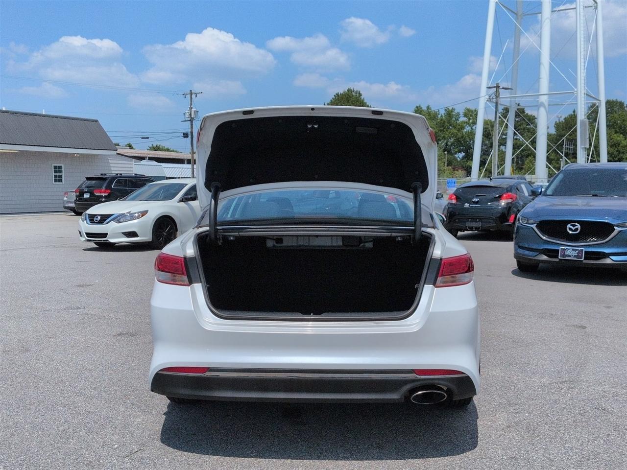 Kia Optima  2017