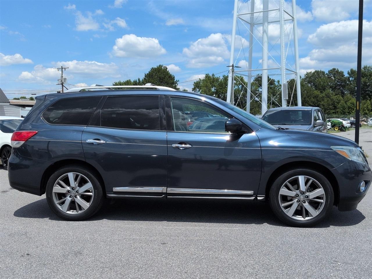 Nissan Pathfinder  2016