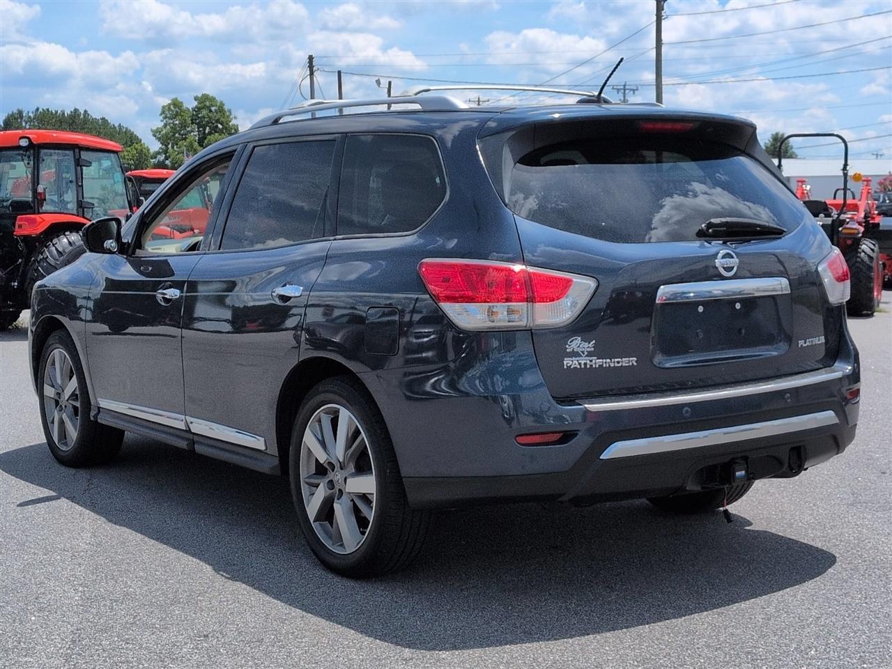 Nissan Pathfinder  2016