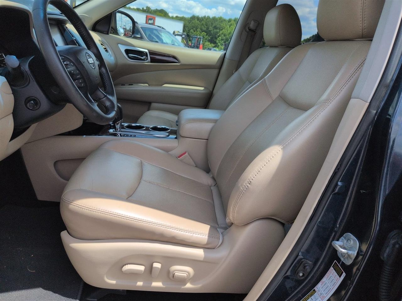 Nissan Pathfinder  2016