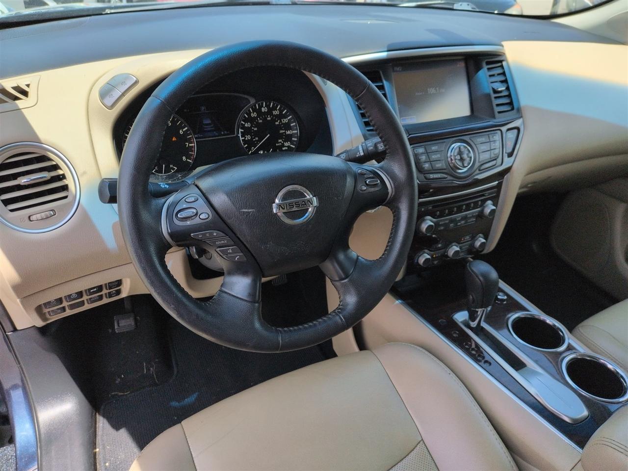 Nissan Pathfinder  2016