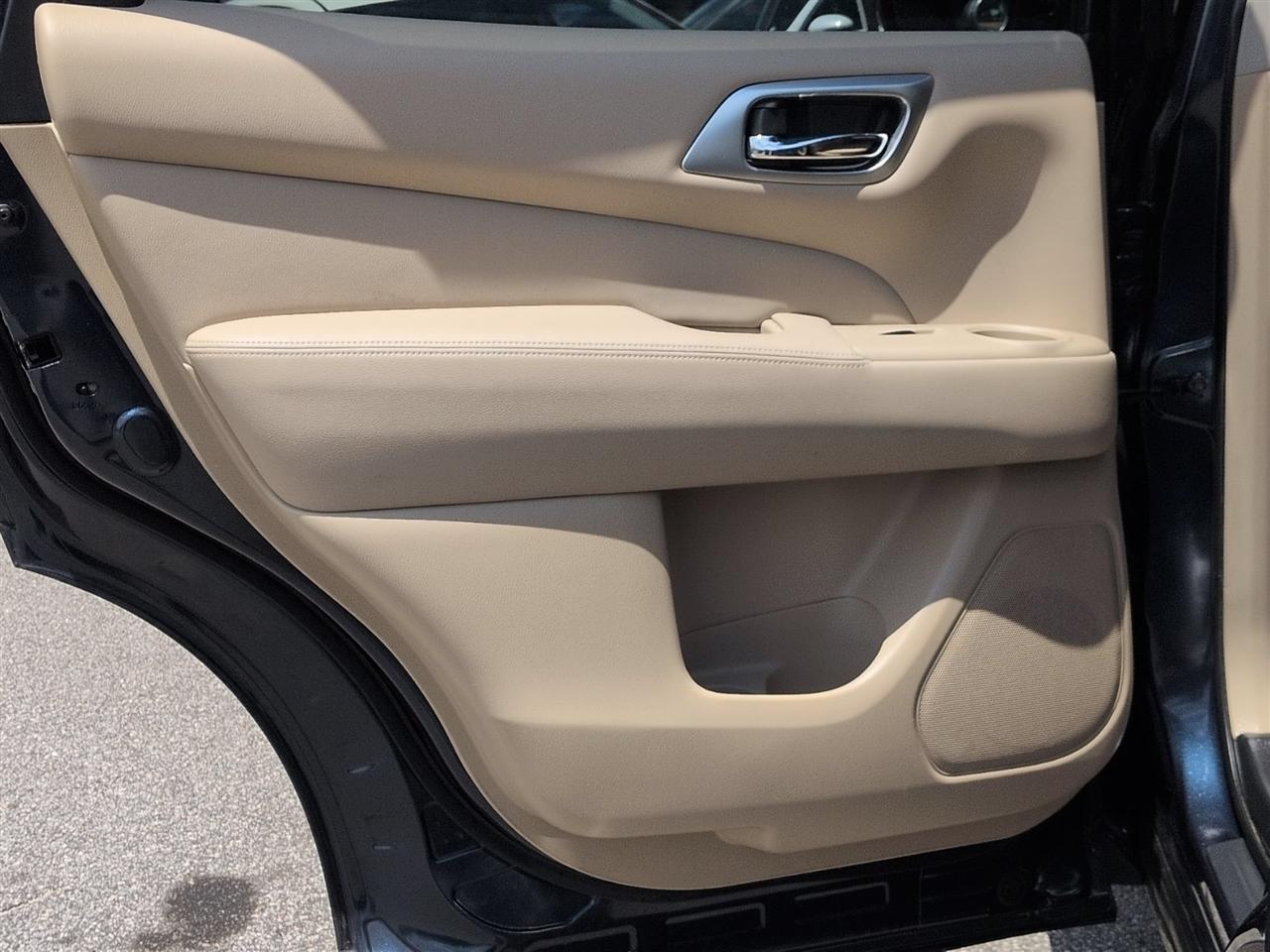 Nissan Pathfinder  2016
