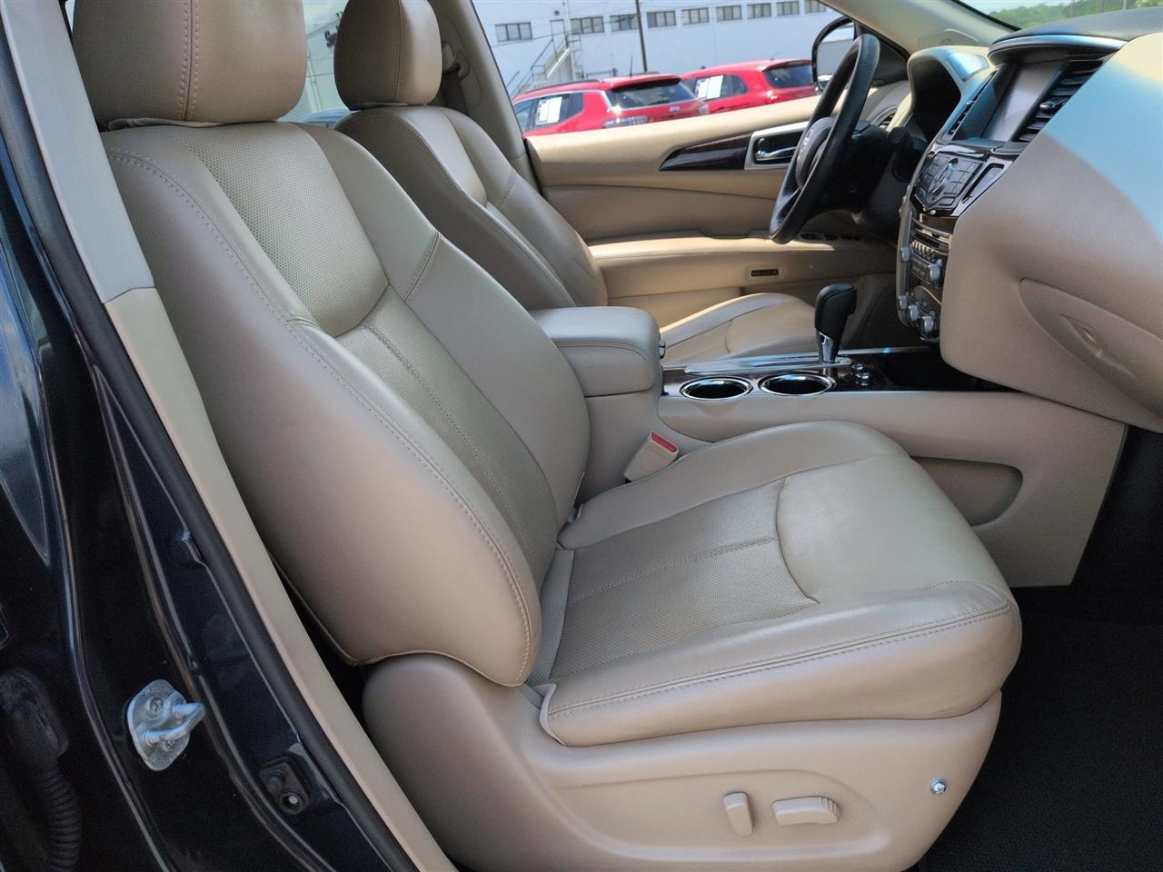 Nissan Pathfinder  2016