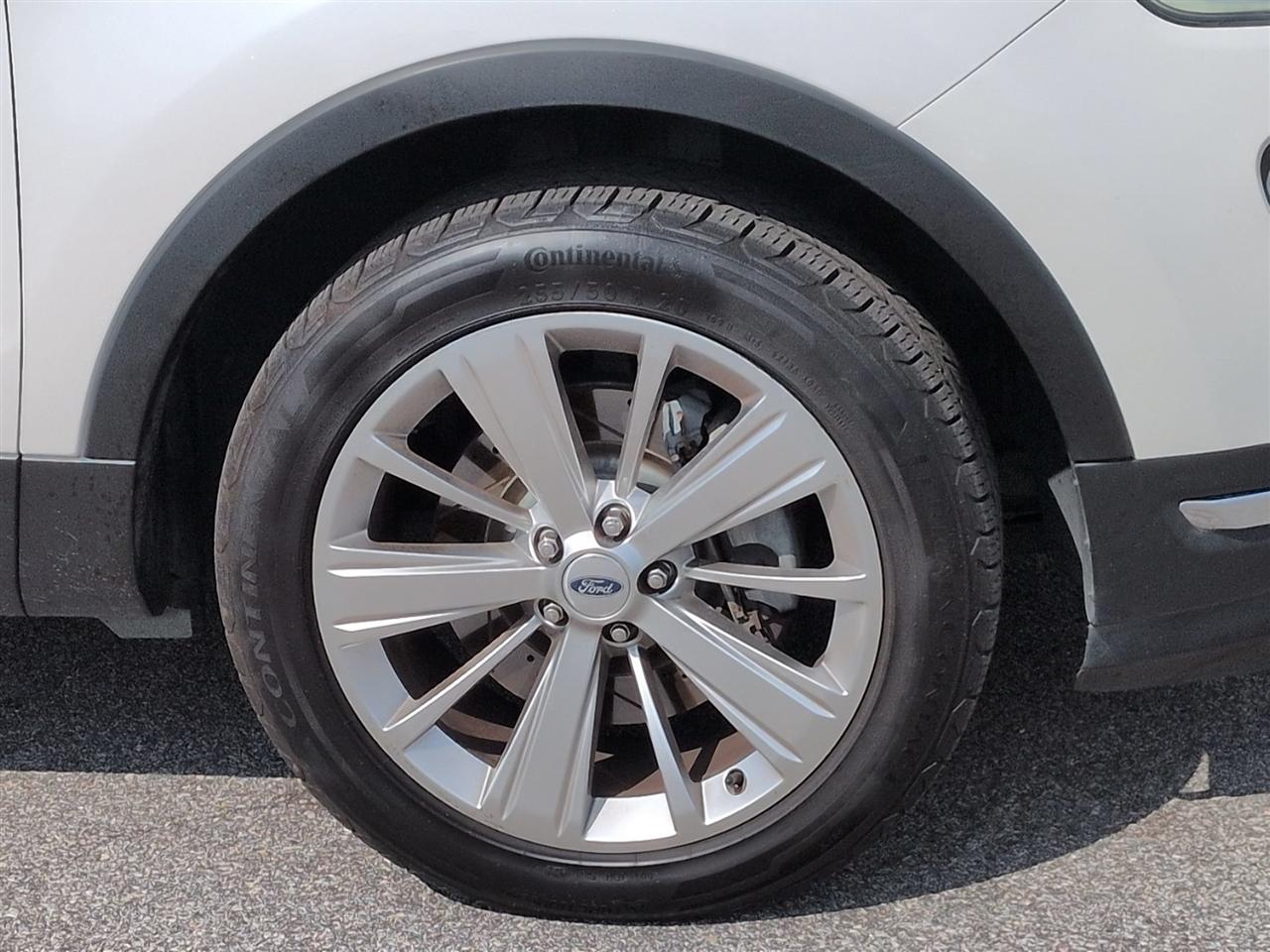 Ford Explorer  2019