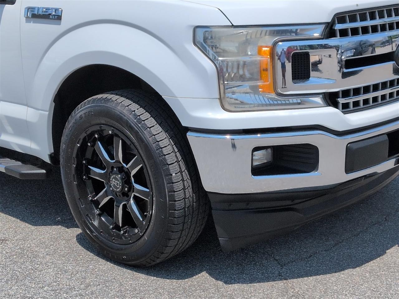 Ford F-150 2WD SuperCrew 145" XLT 2018