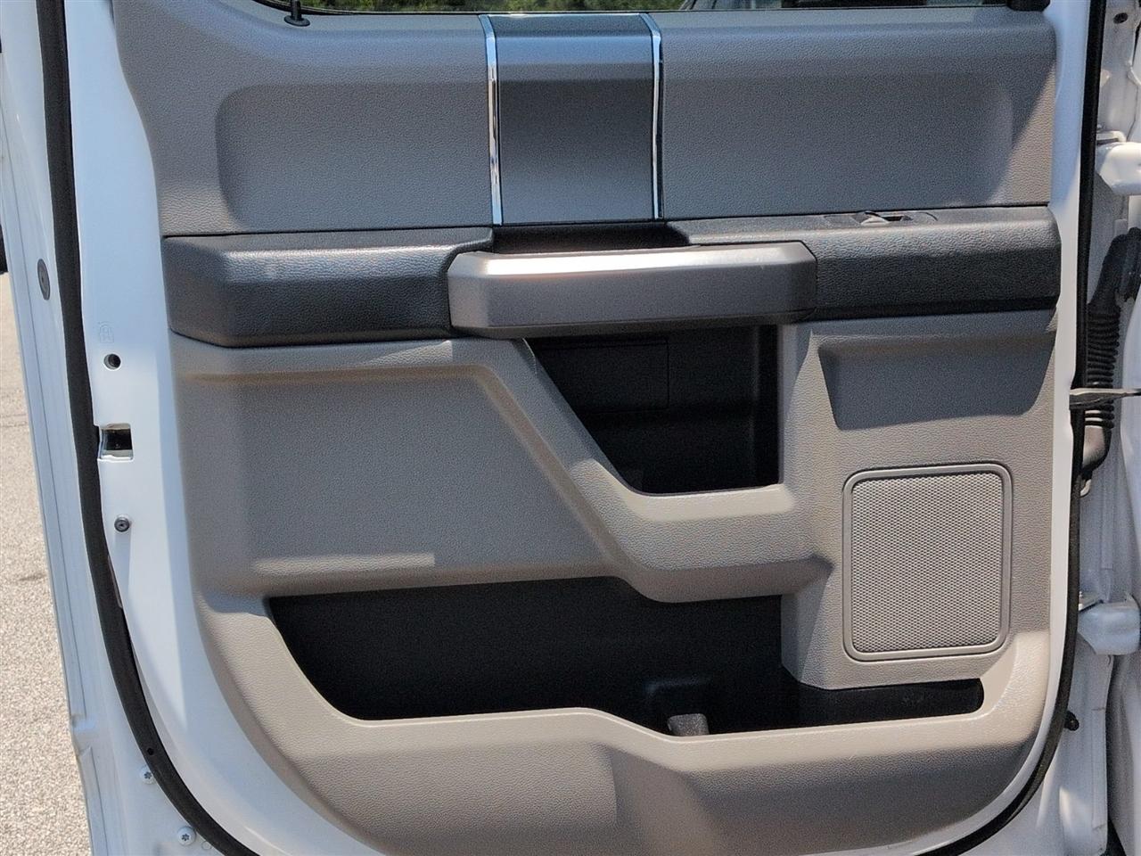 Ford F-150 2WD SuperCrew 145" XLT 2018