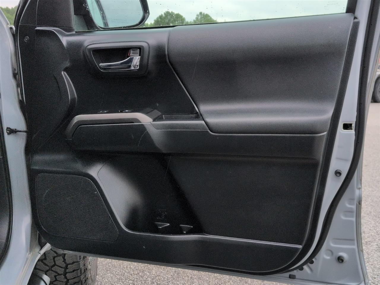 Toyota Tacoma 4WD TRD Sport Double Cab 5' Bed V6 AT (Natl) 2019