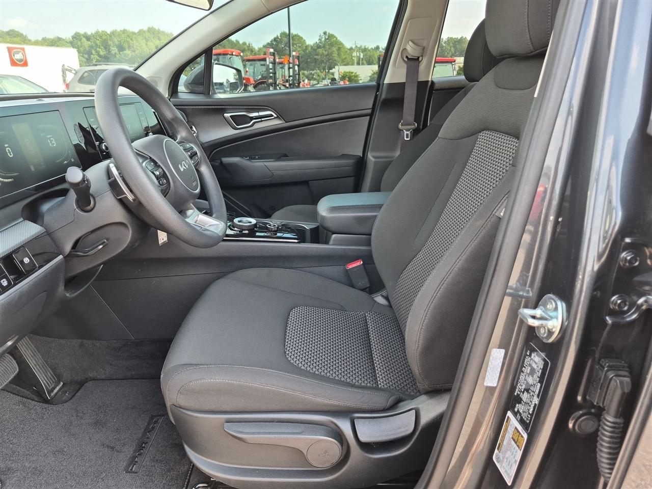 Kia Sportage Hybrid LX FWD 2025