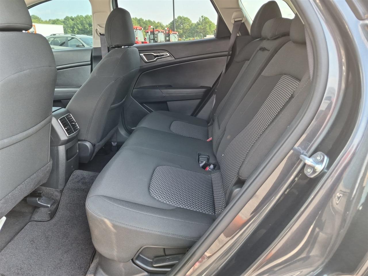 Kia Sportage Hybrid LX FWD 2025
